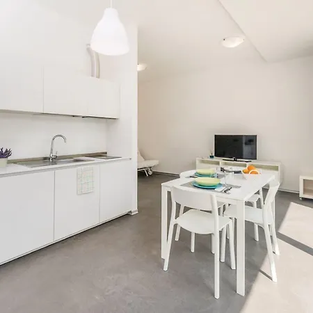 Salento & Ξενοδοχείο με διαμερίσματα 3*