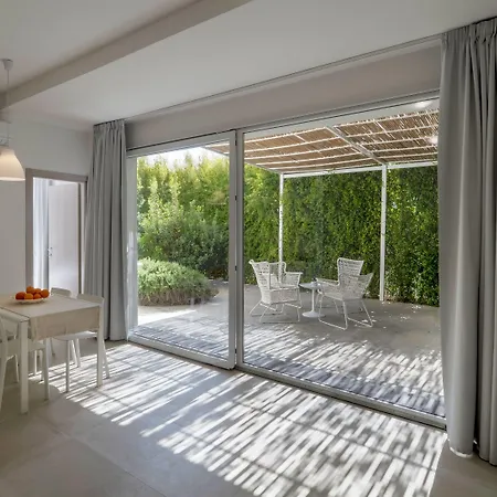 Ξενοδοχείο με διαμερίσματα Salento & 3*