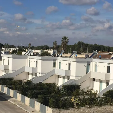 Salento & Ξενοδοχείο με διαμερίσματα 3*