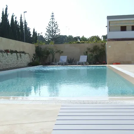 Ξενοδοχείο με διαμερίσματα Salento & 3*