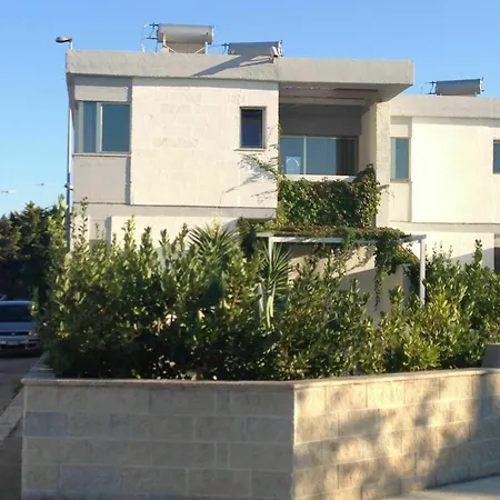 Ξενοδοχείο με διαμερίσματα Salento & 3*