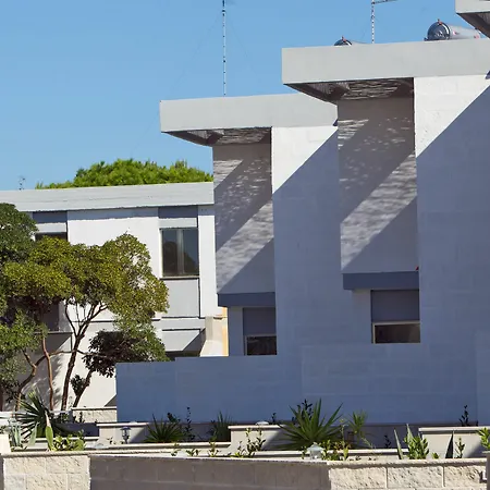 Salento & 3* 圣卡塔尔多